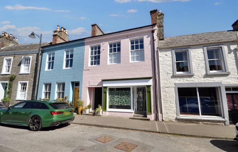Photograph of 38-40 George Street, Whithorn