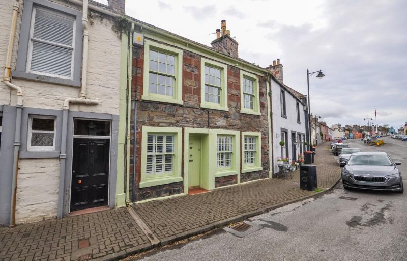 Photograph of 46 George Street, Whithorn